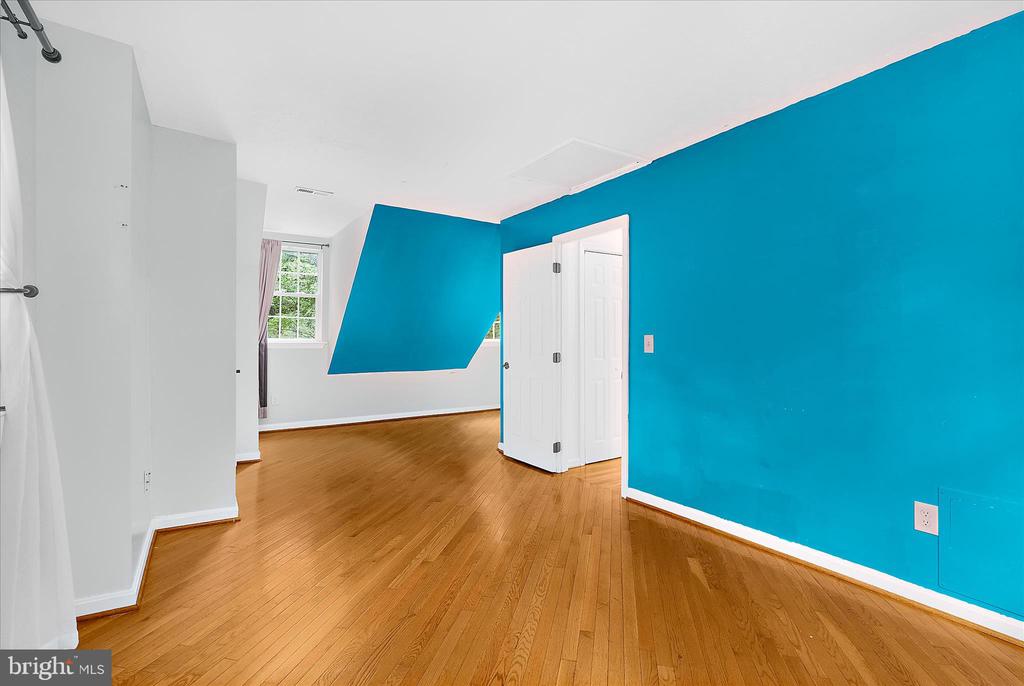 12944 WALSH LANE