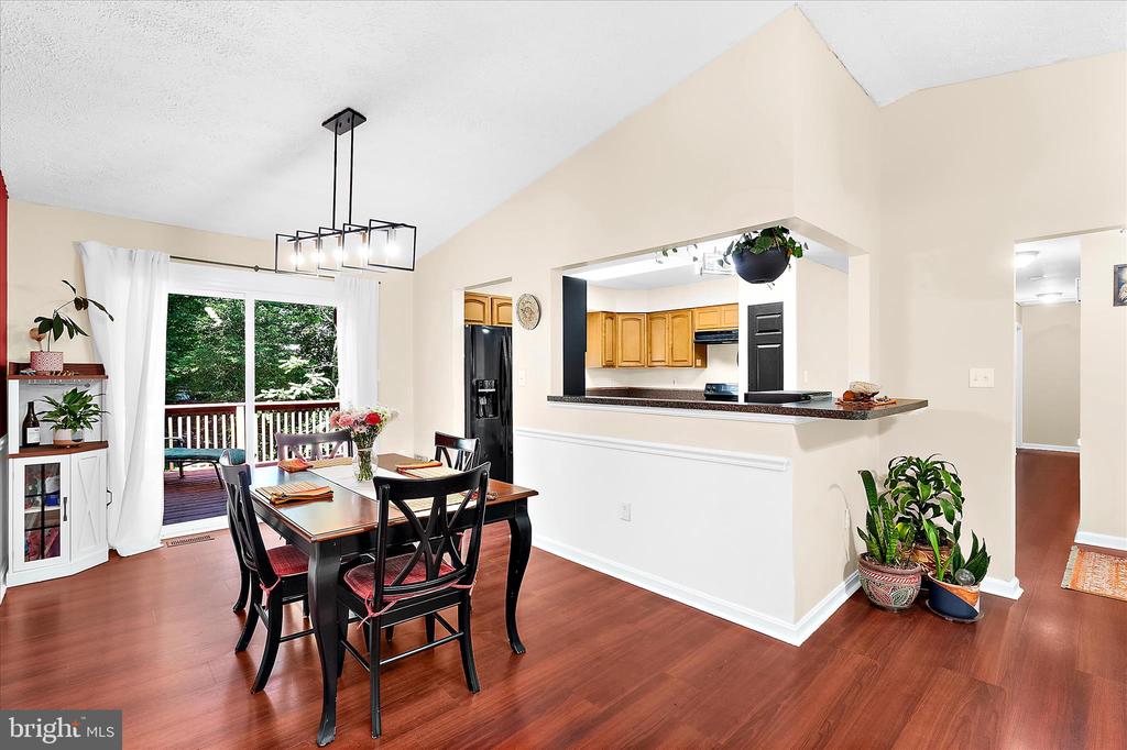 526 DILLON DRIVE