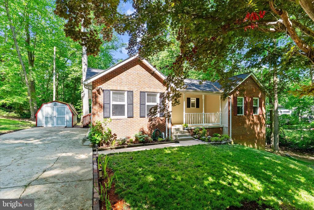 526 DILLON DRIVE