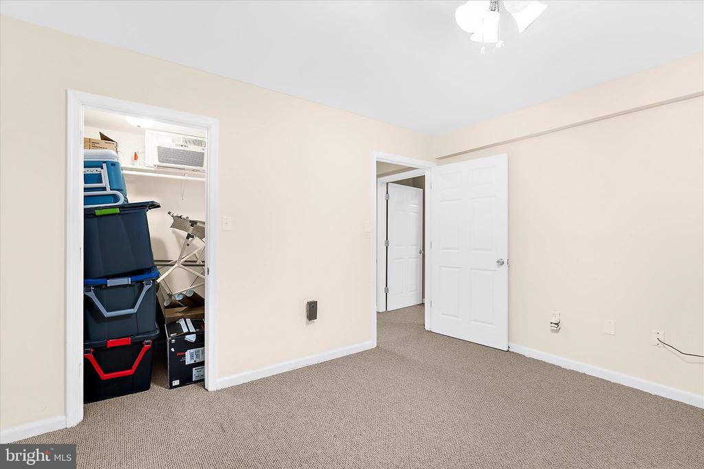 526 DILLON DRIVE