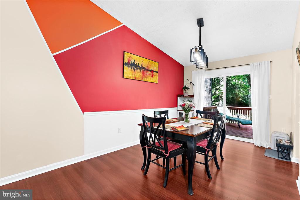 526 DILLON DRIVE