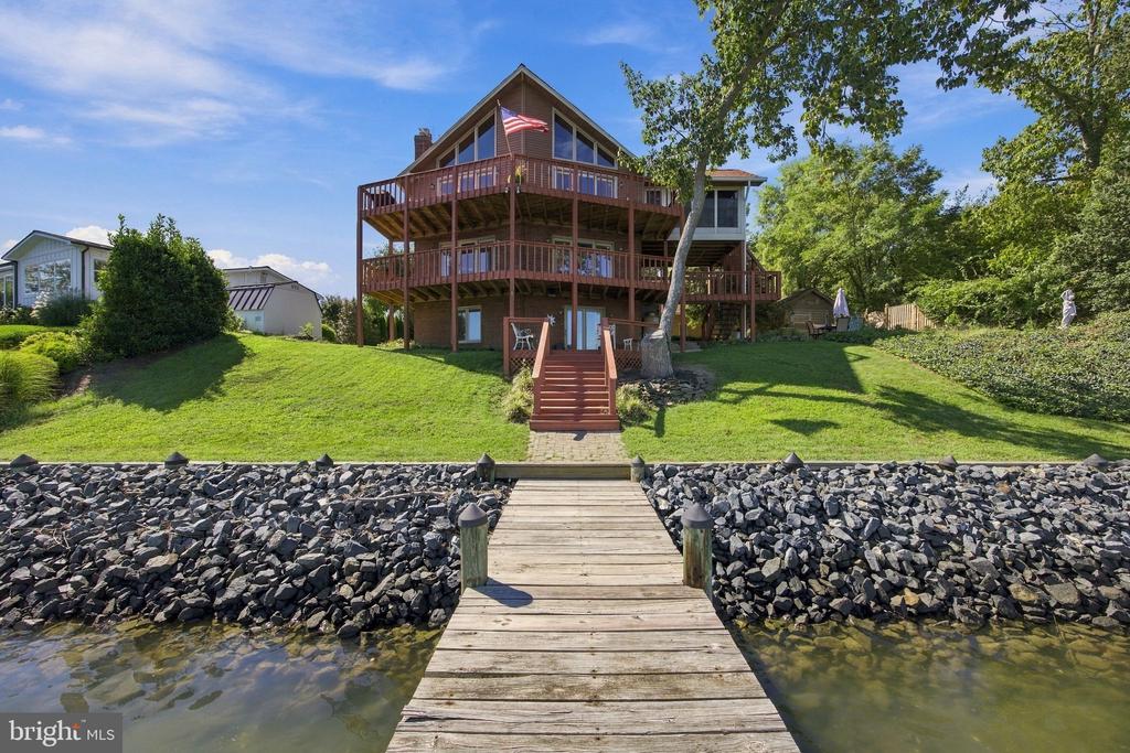 301 DEER DRIVE
