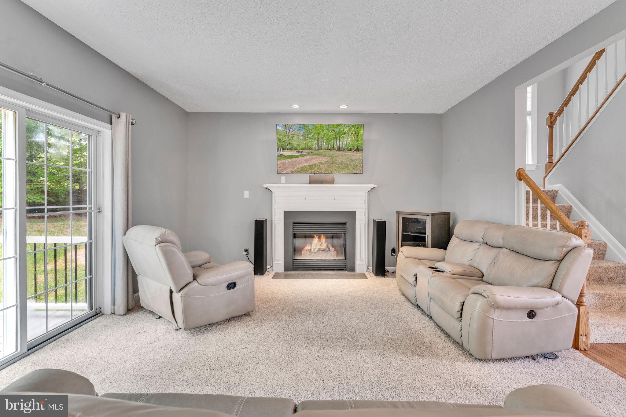 1102 Cornwall Dr