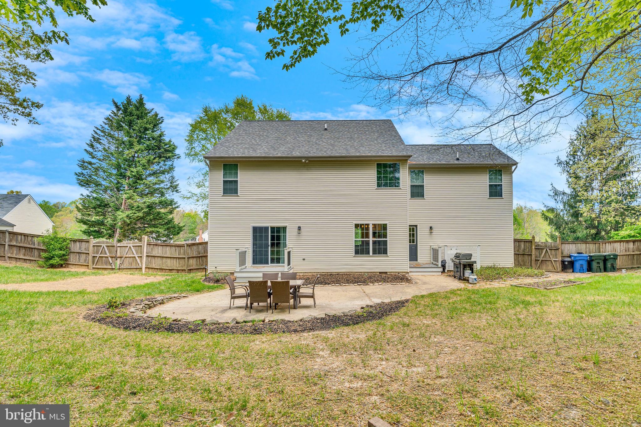 1102 Cornwall Dr