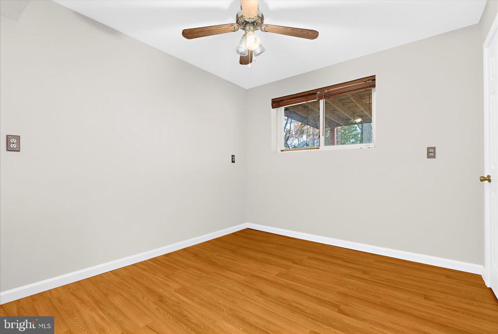 3902 NEWMAN COURT