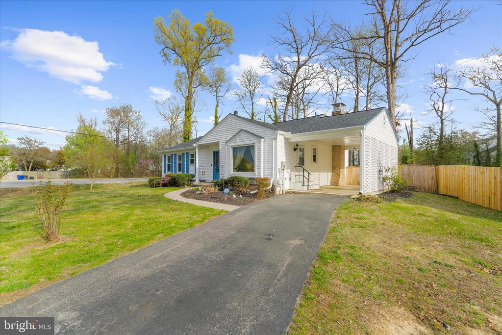 2450 SHAWNEE LANE