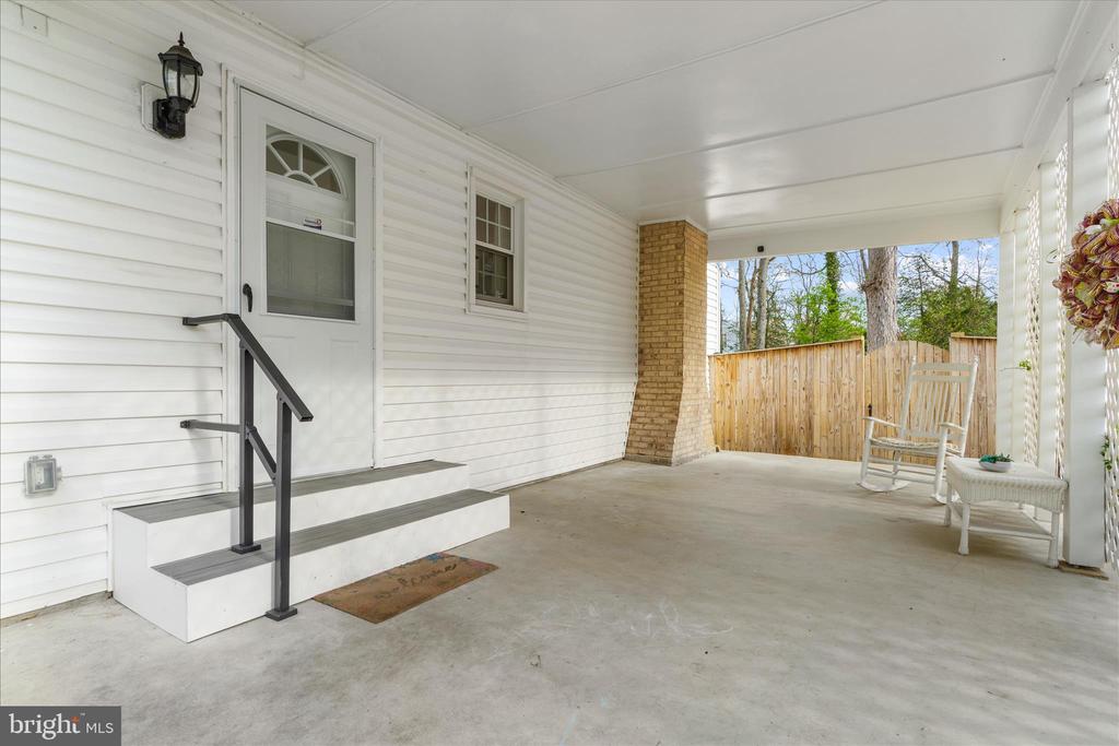 2450 SHAWNEE LANE