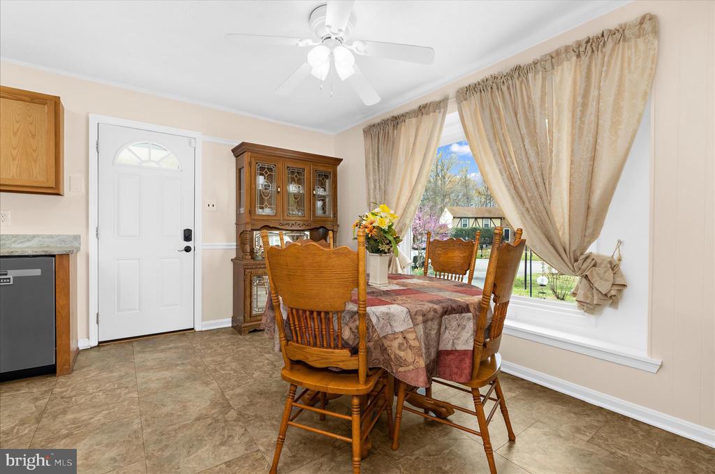 2450 SHAWNEE LANE