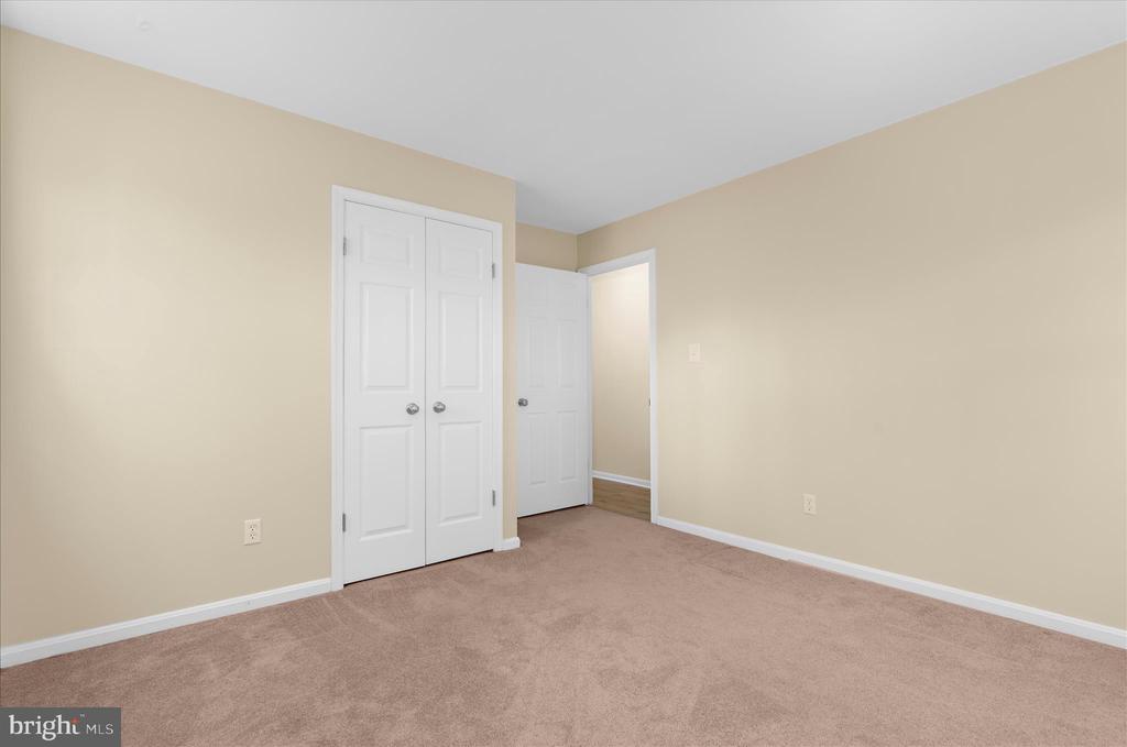 2450 SHAWNEE LANE