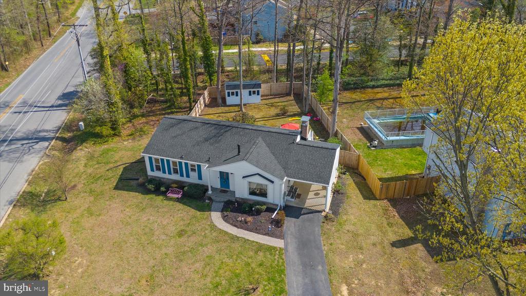 2450 SHAWNEE LANE