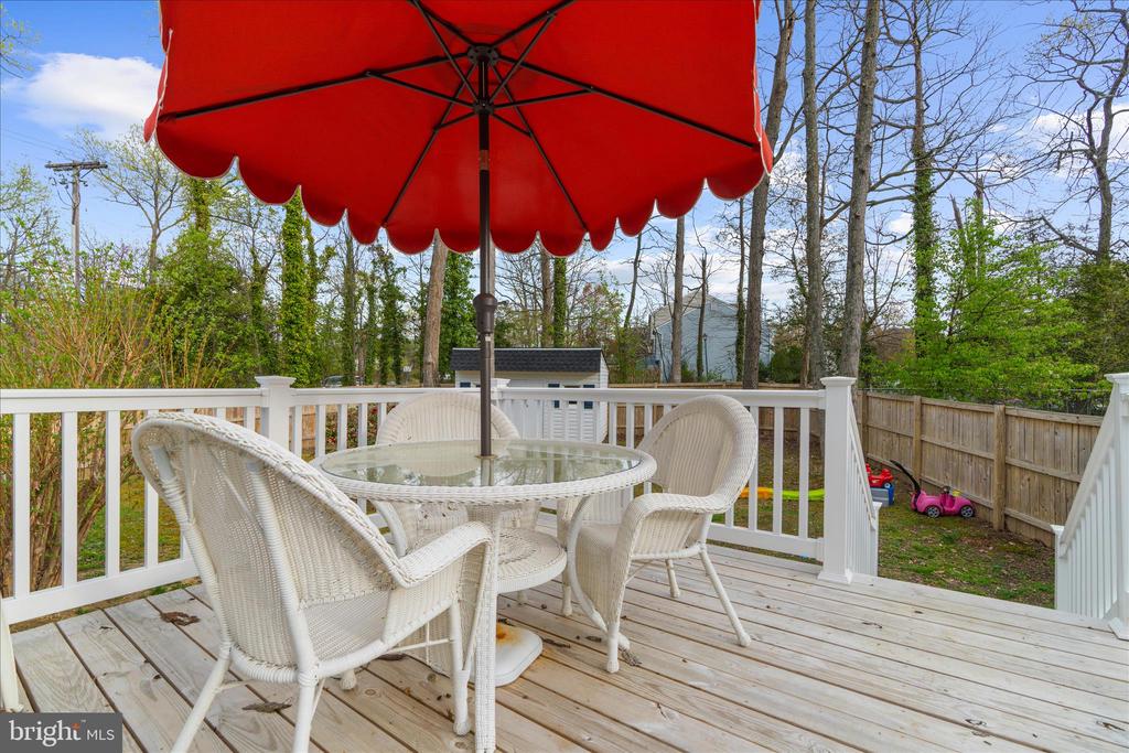 2450 SHAWNEE LANE