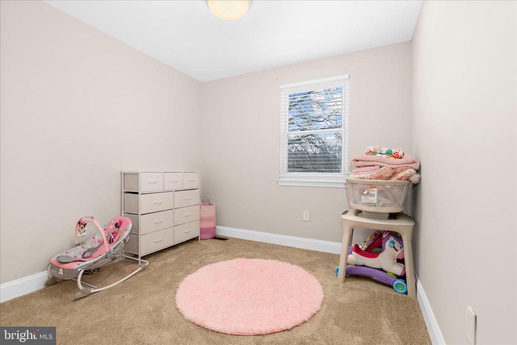 4407 EAGLE COURT