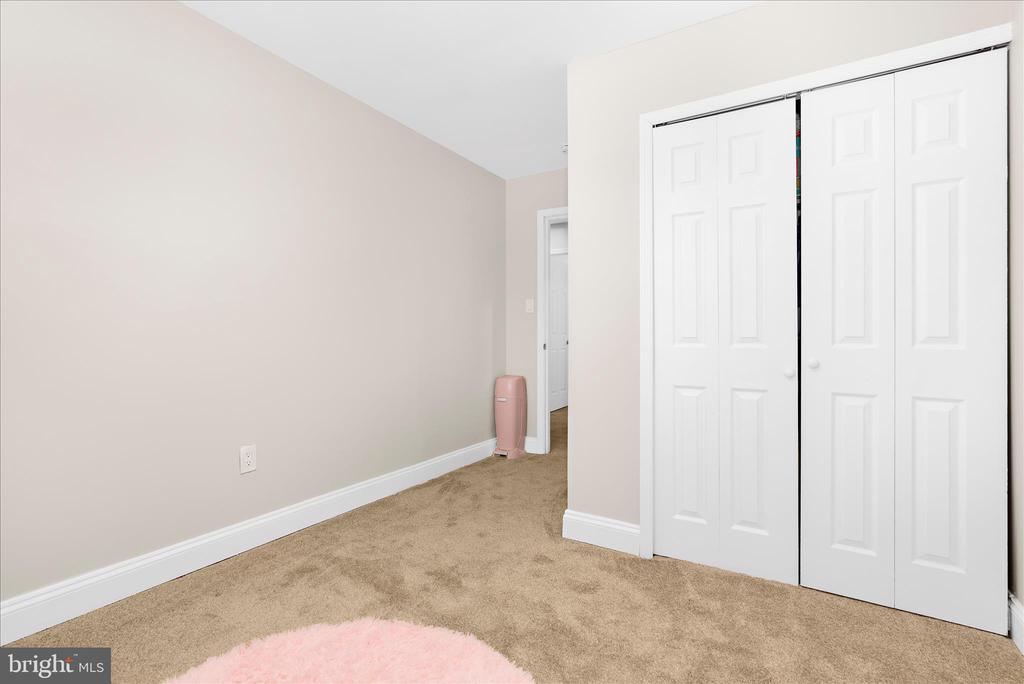 4407 EAGLE COURT