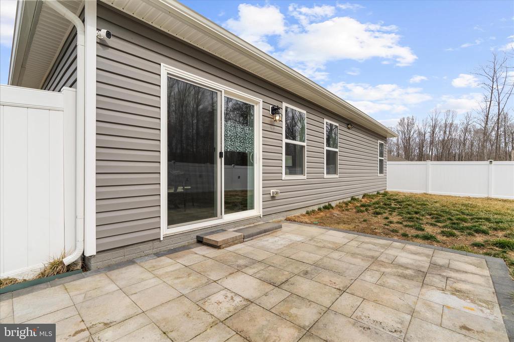 367 FOREST EDGE AVE