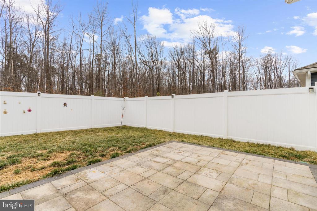 367 FOREST EDGE AVE
