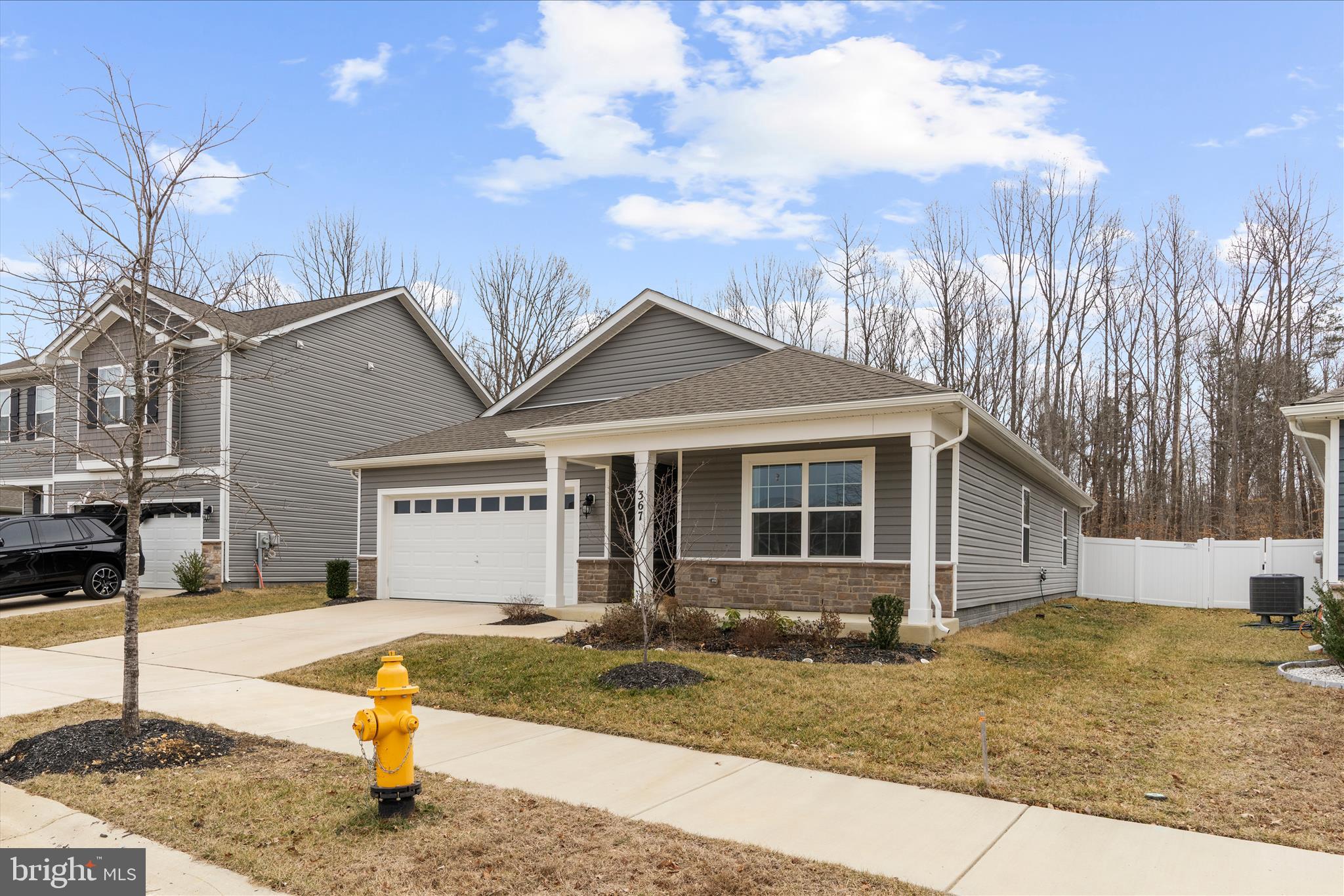 367 FOREST EDGE AVE