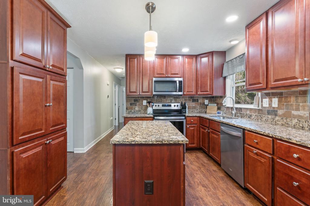 9796 SYLVAN TURN