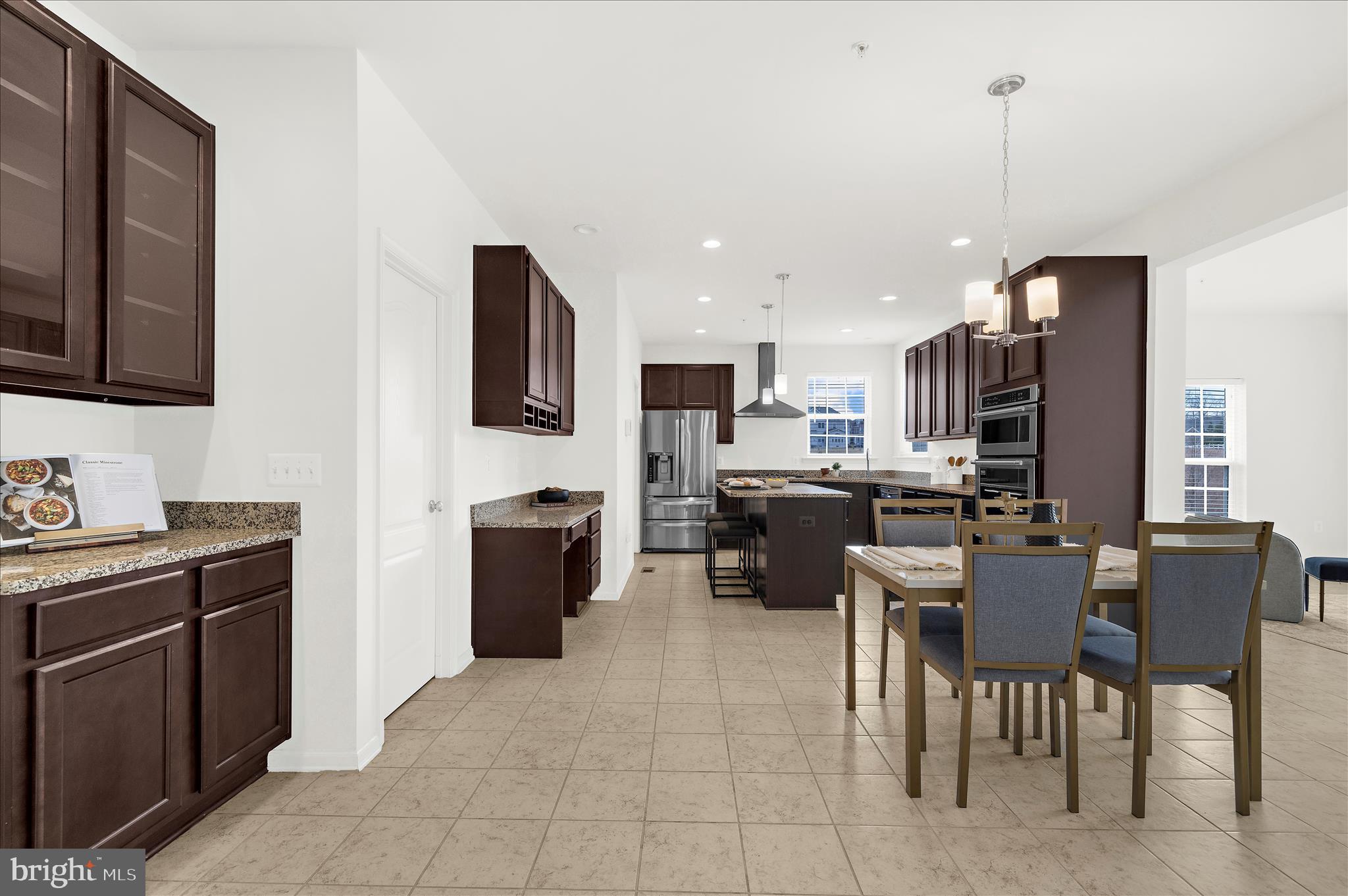 1605 SAINT JAMES ROAD