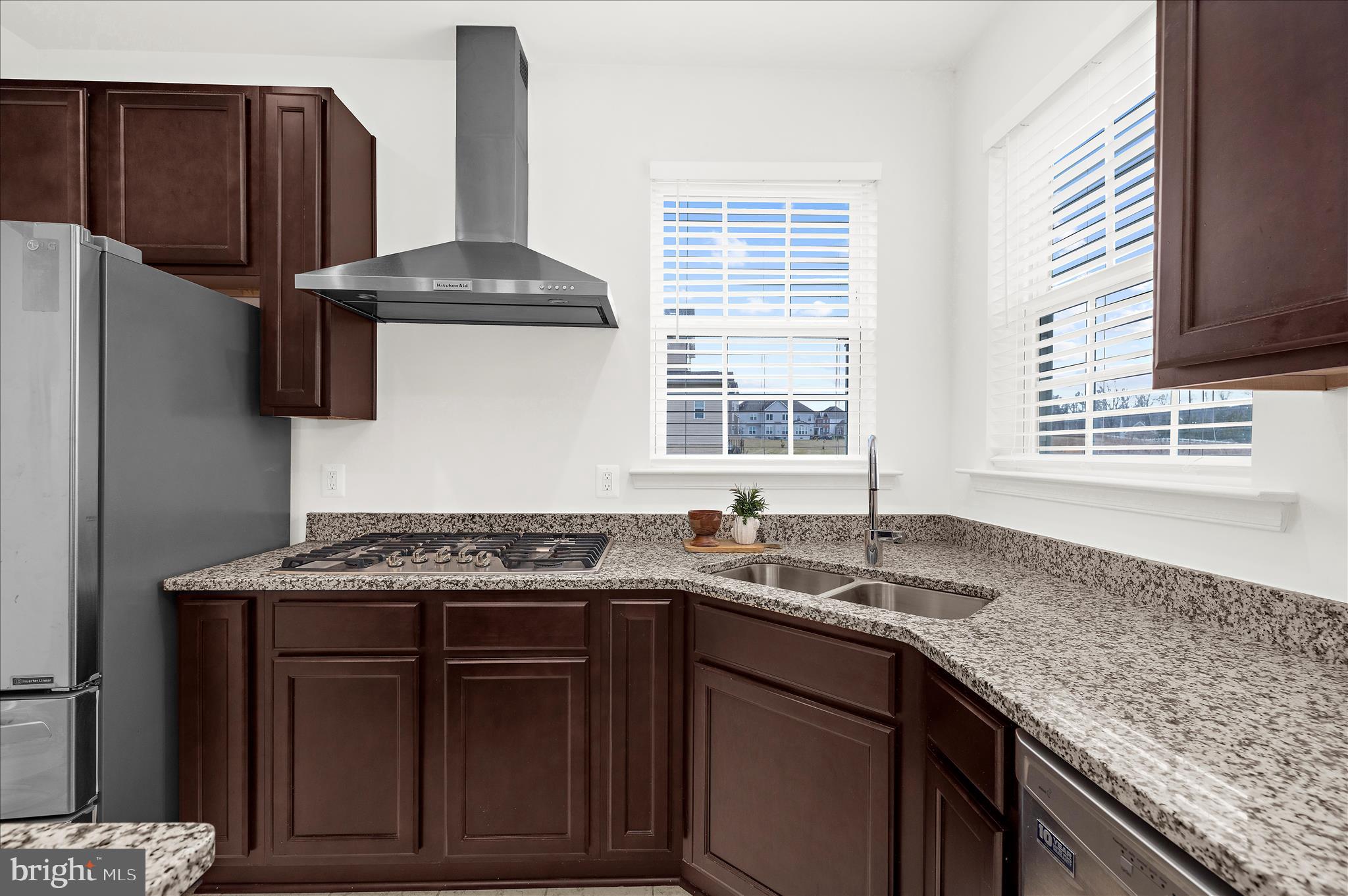 1605 SAINT JAMES ROAD