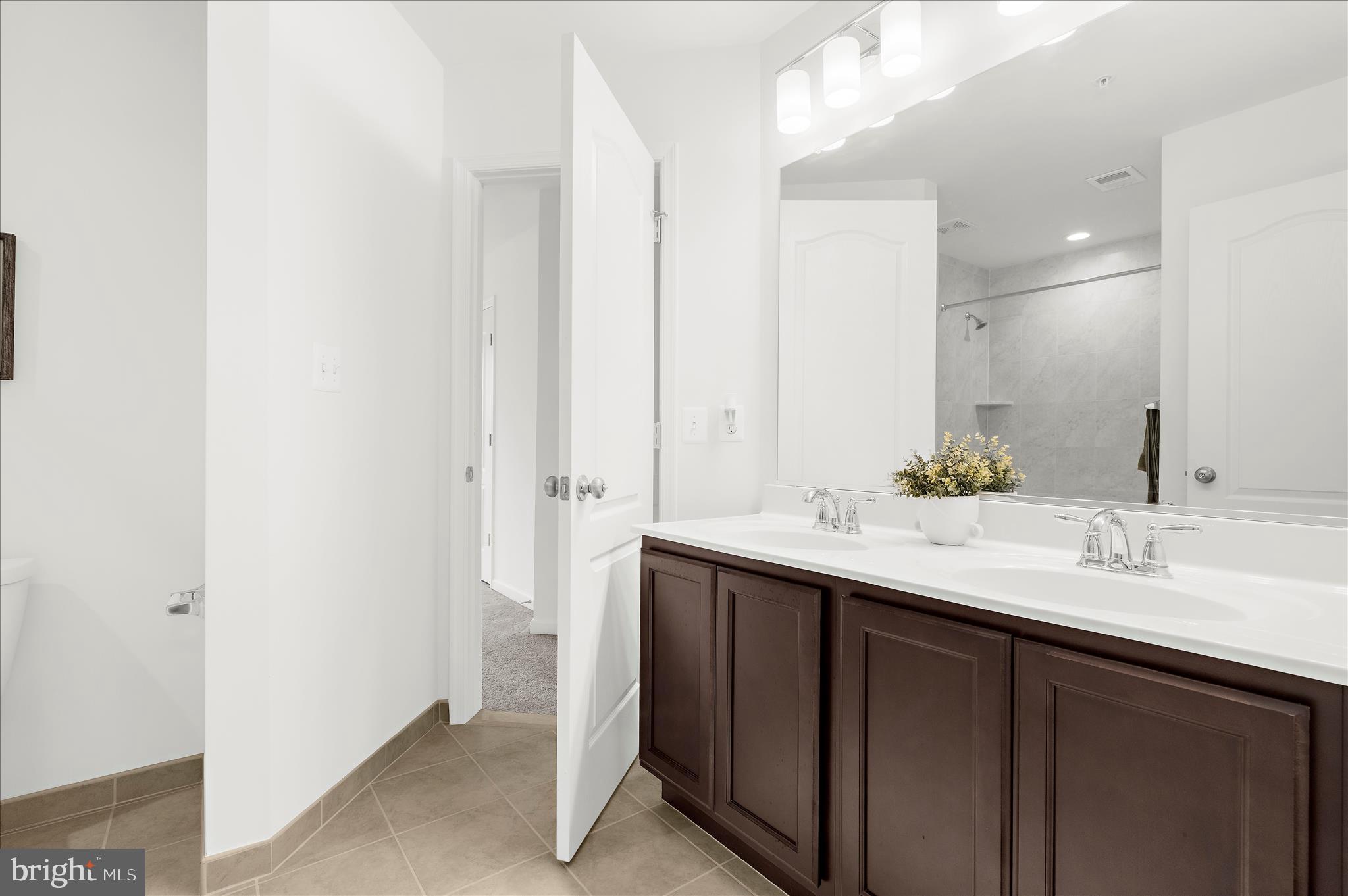 1605 SAINT JAMES ROAD