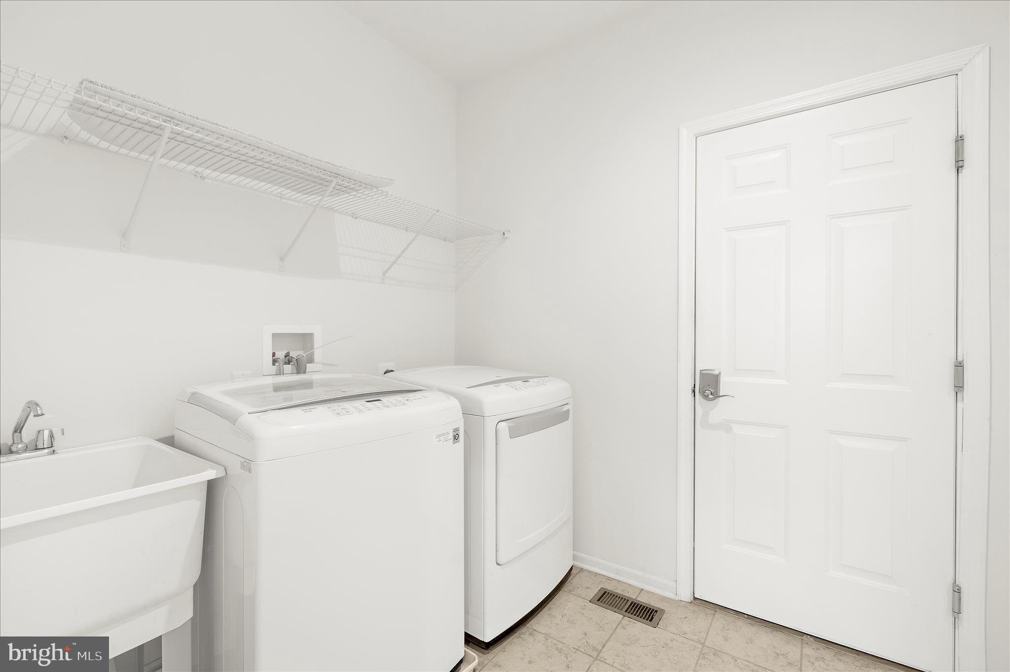 1605 SAINT JAMES ROAD