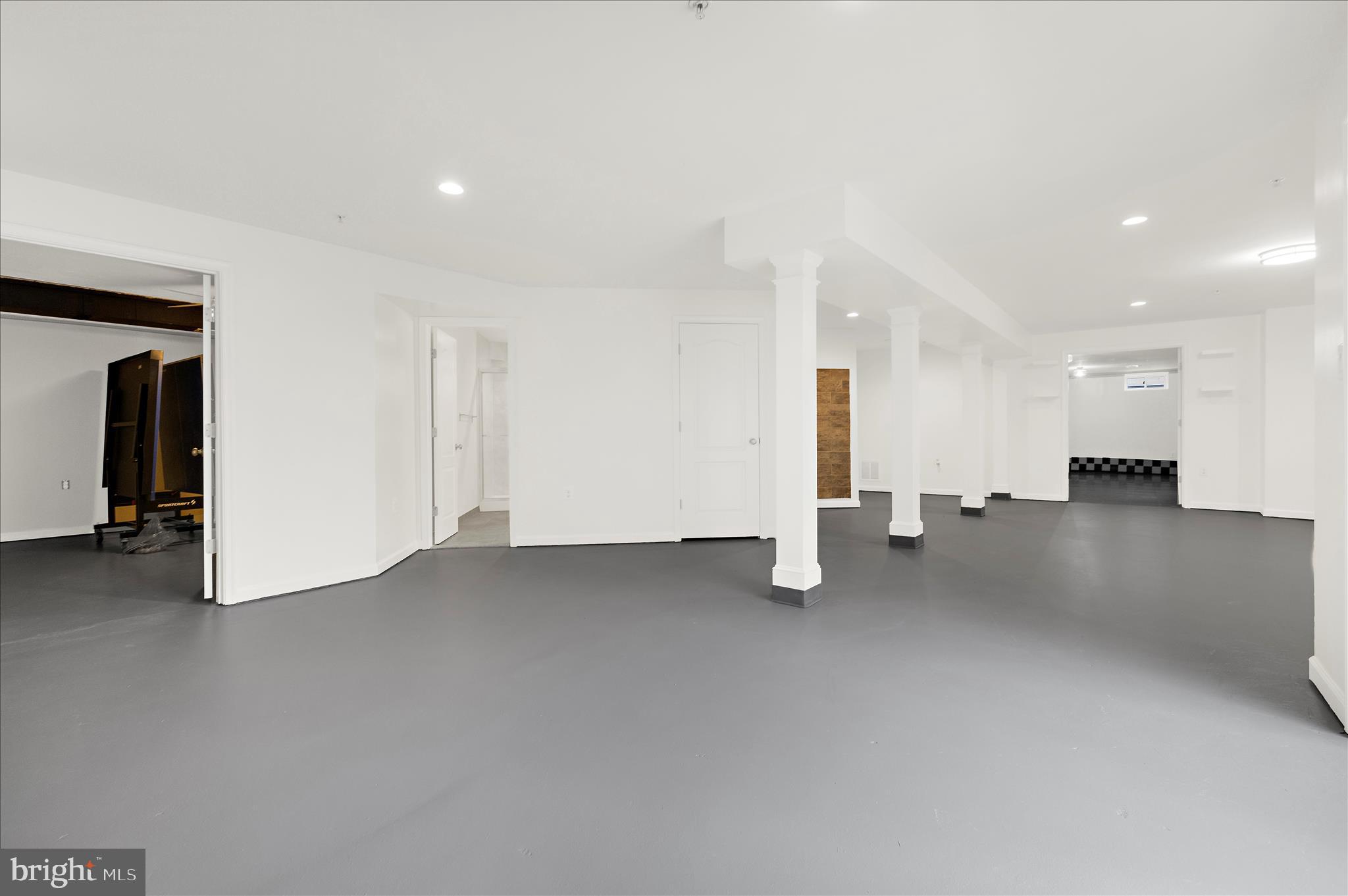 1605 SAINT JAMES ROAD