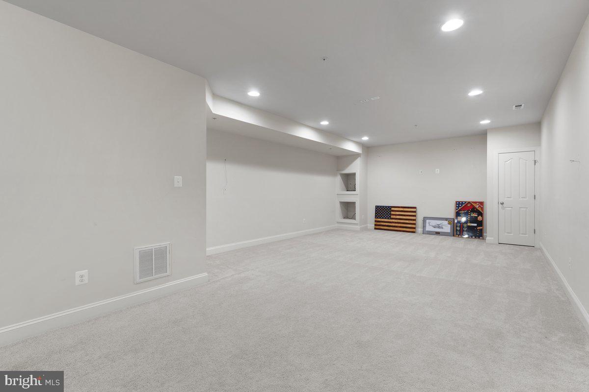 46841 Shelton Dr