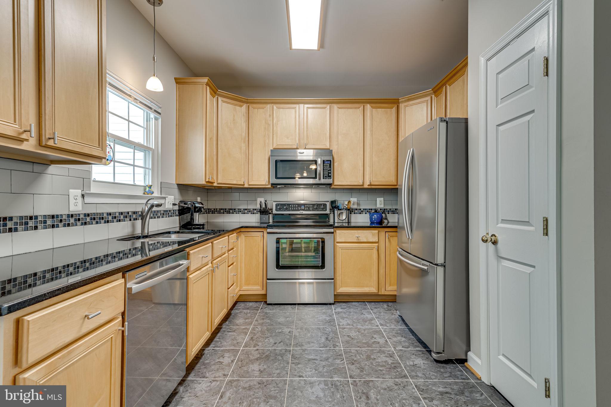 48387 Sunburst Dr