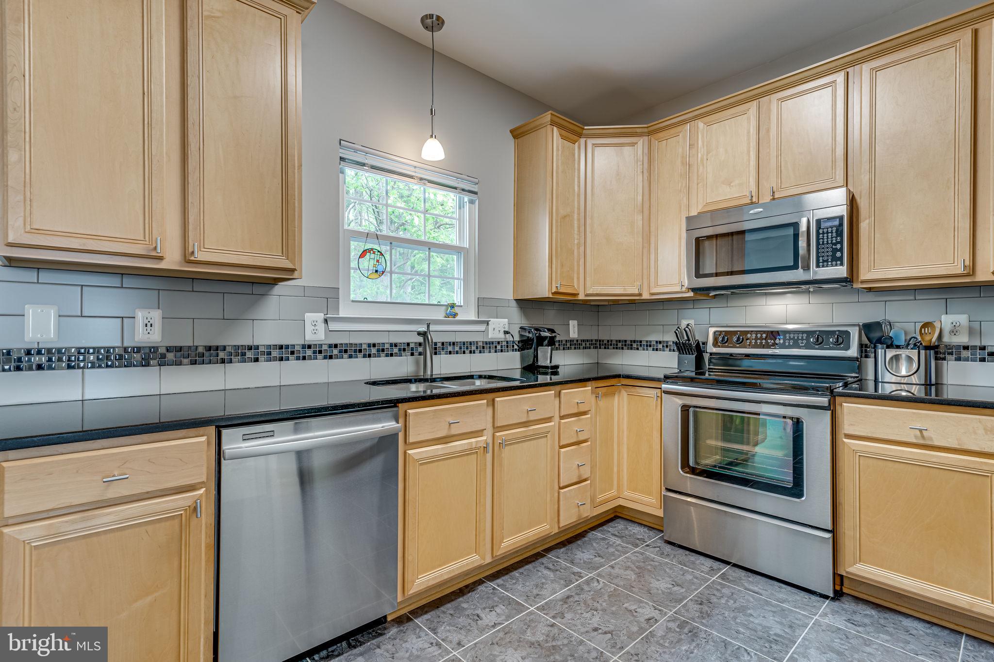 48387 Sunburst Dr