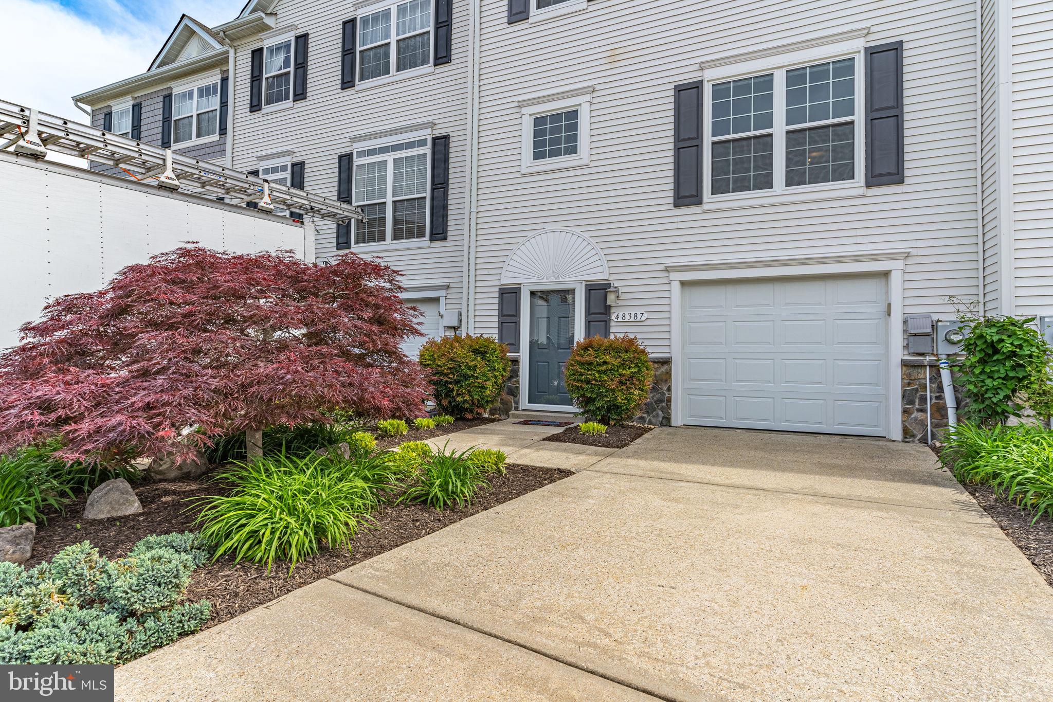 48387 Sunburst Dr