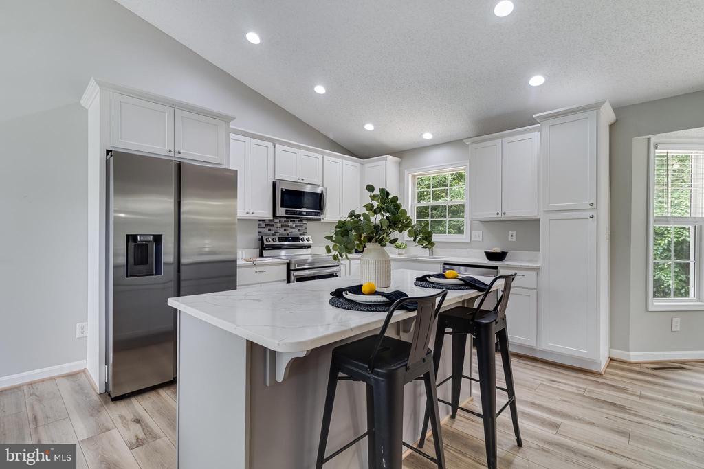 47251 SILVER SLATE DRIVE