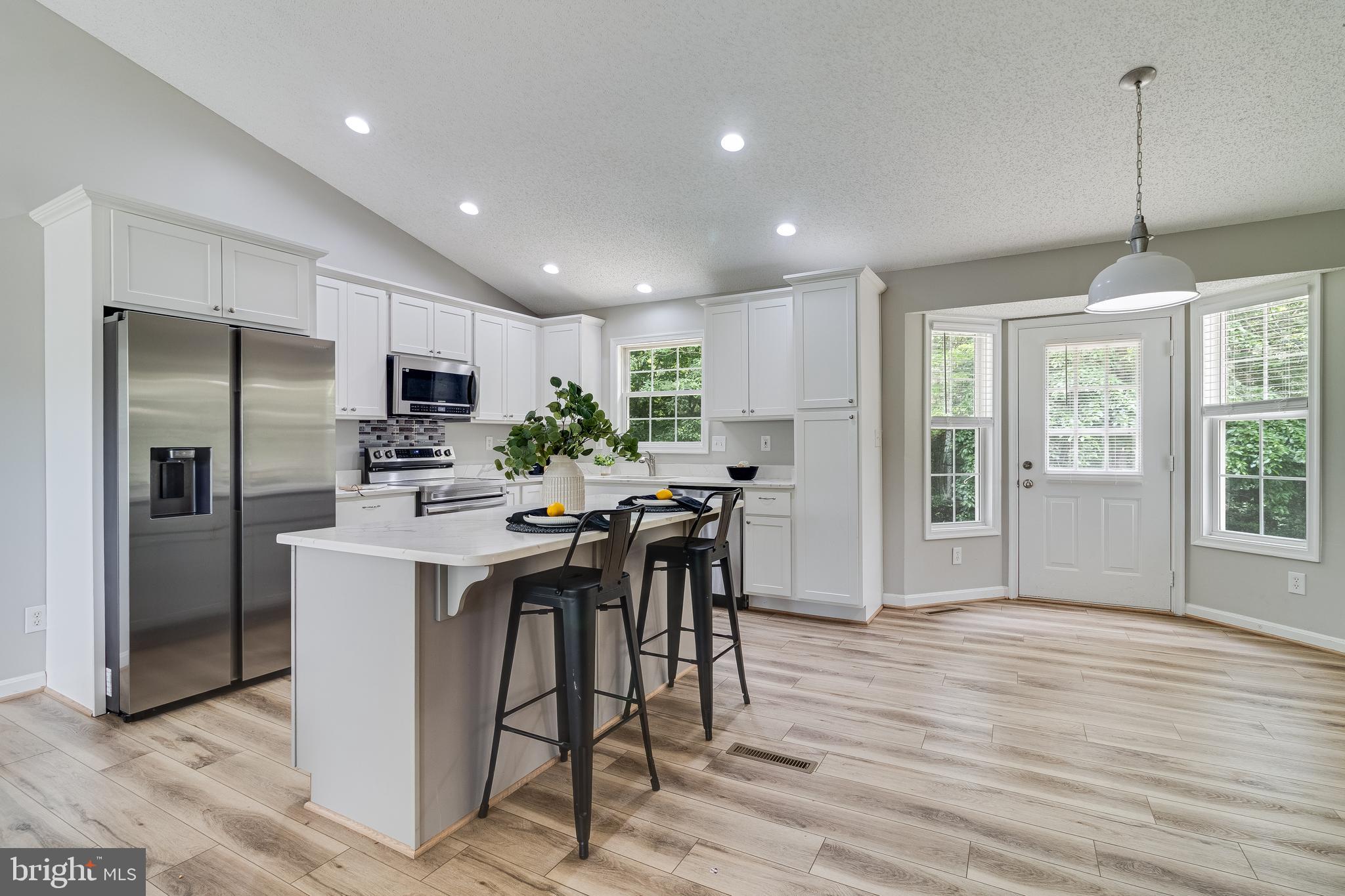 47251 SILVER SLATE DRIVE