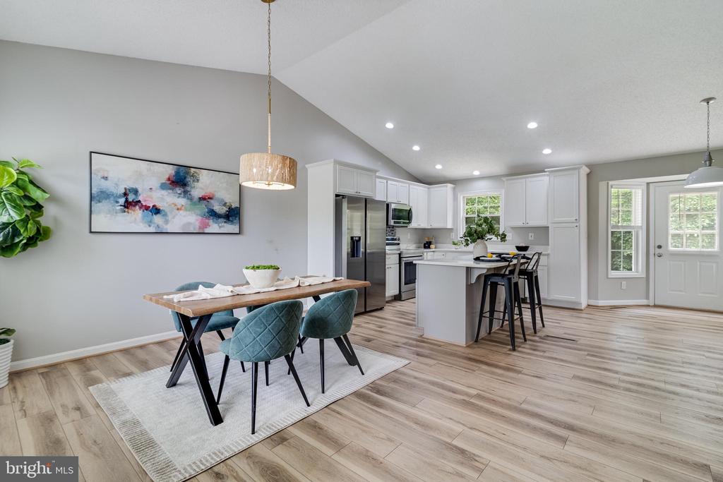 47251 SILVER SLATE DRIVE