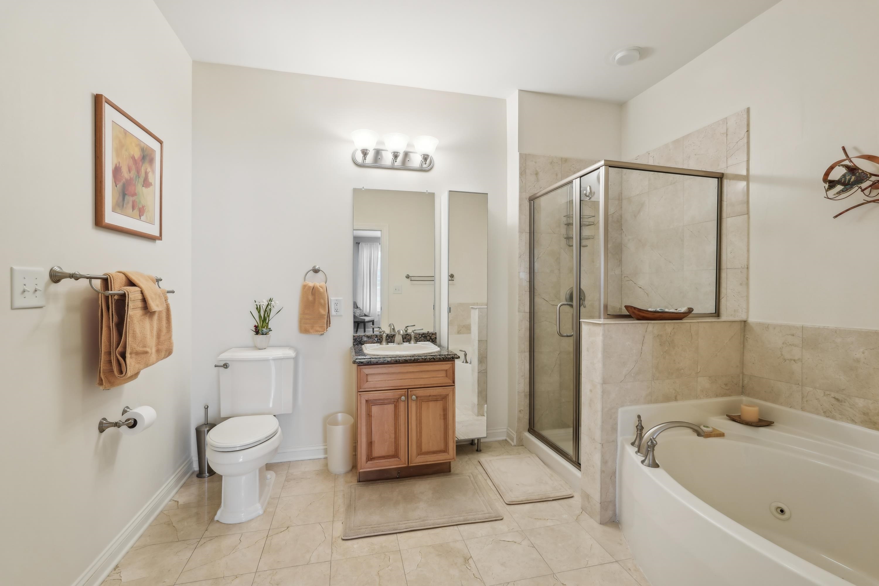 22 AVENUE AT PORT IMPERIAL Unit: 423