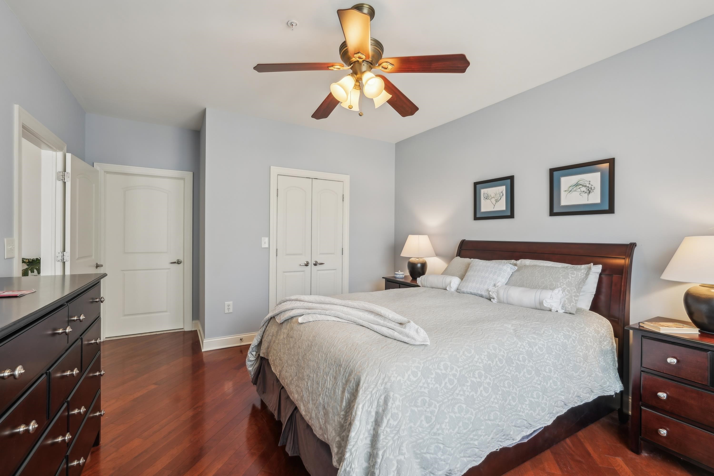 22 AVENUE AT PORT IMPERIAL Unit: 423