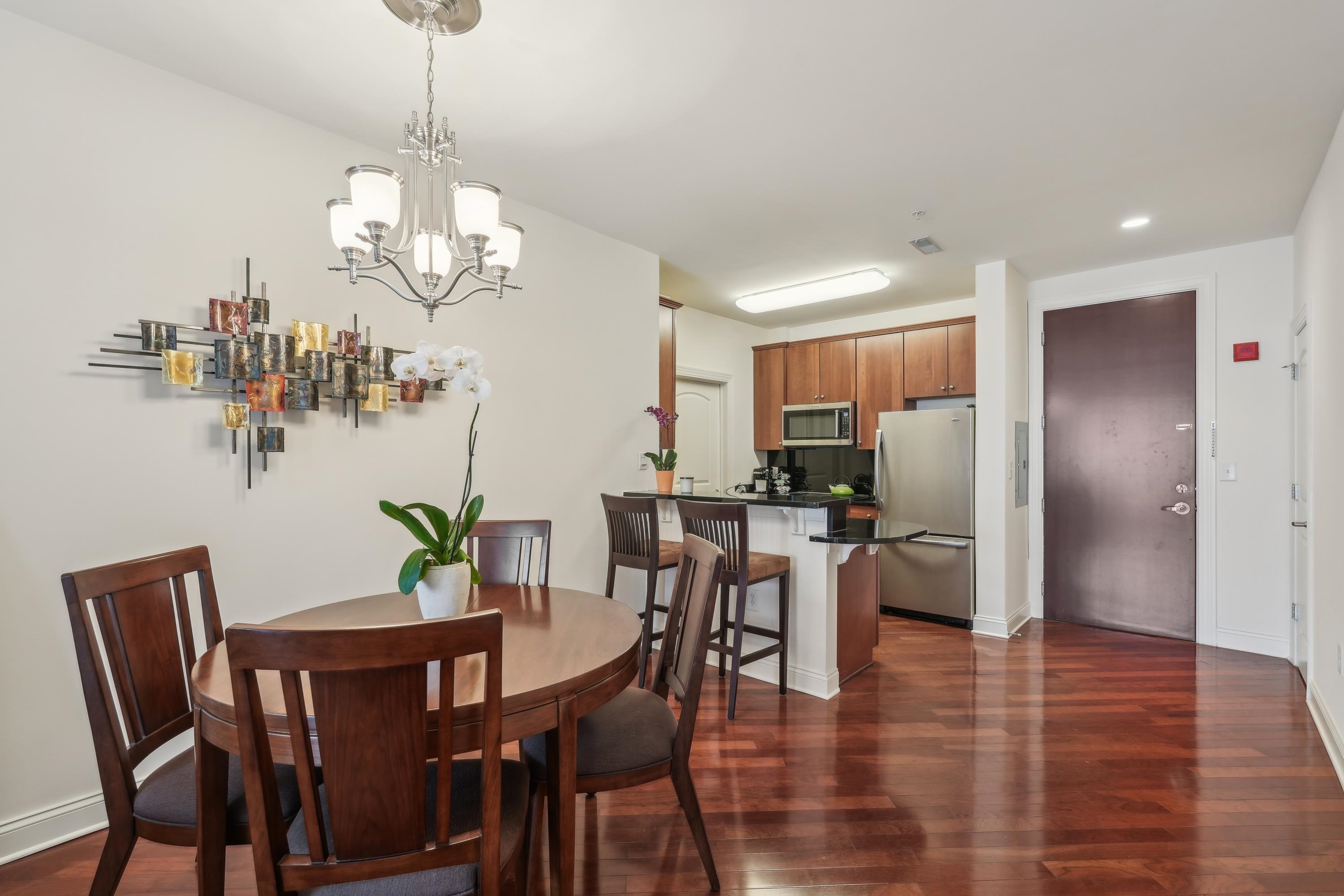 22 AVENUE AT PORT IMPERIAL Unit: 423