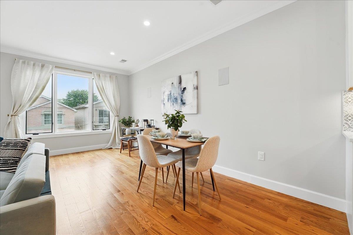 41 GRAHAM ST Unit: 2