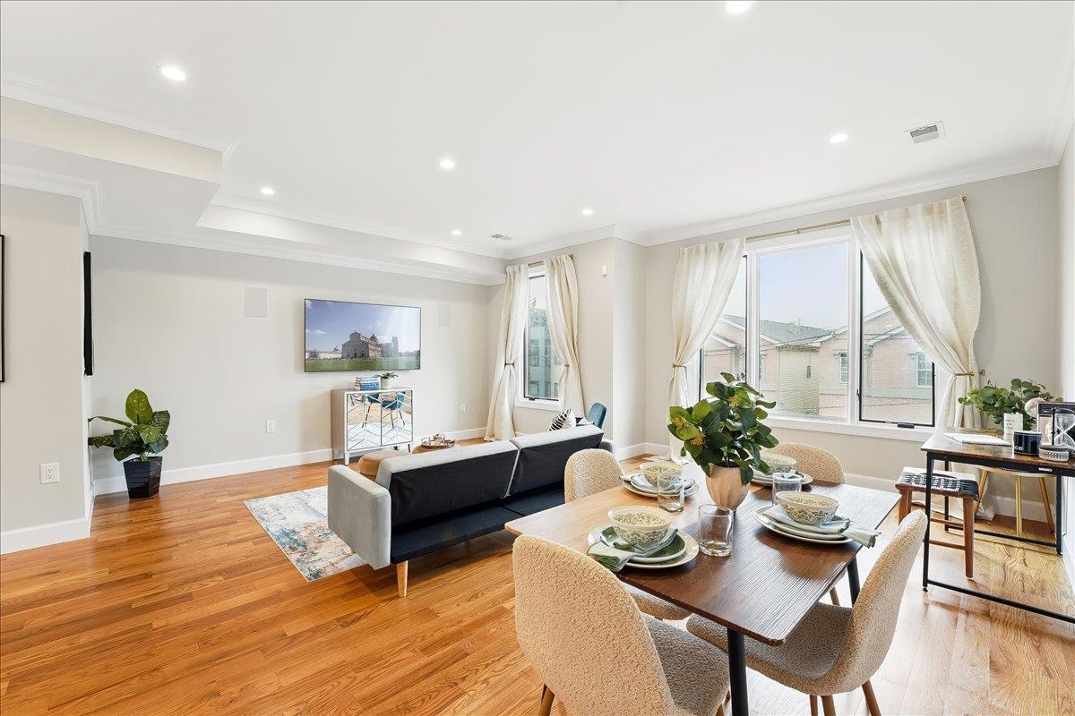 41 GRAHAM ST Unit: 2