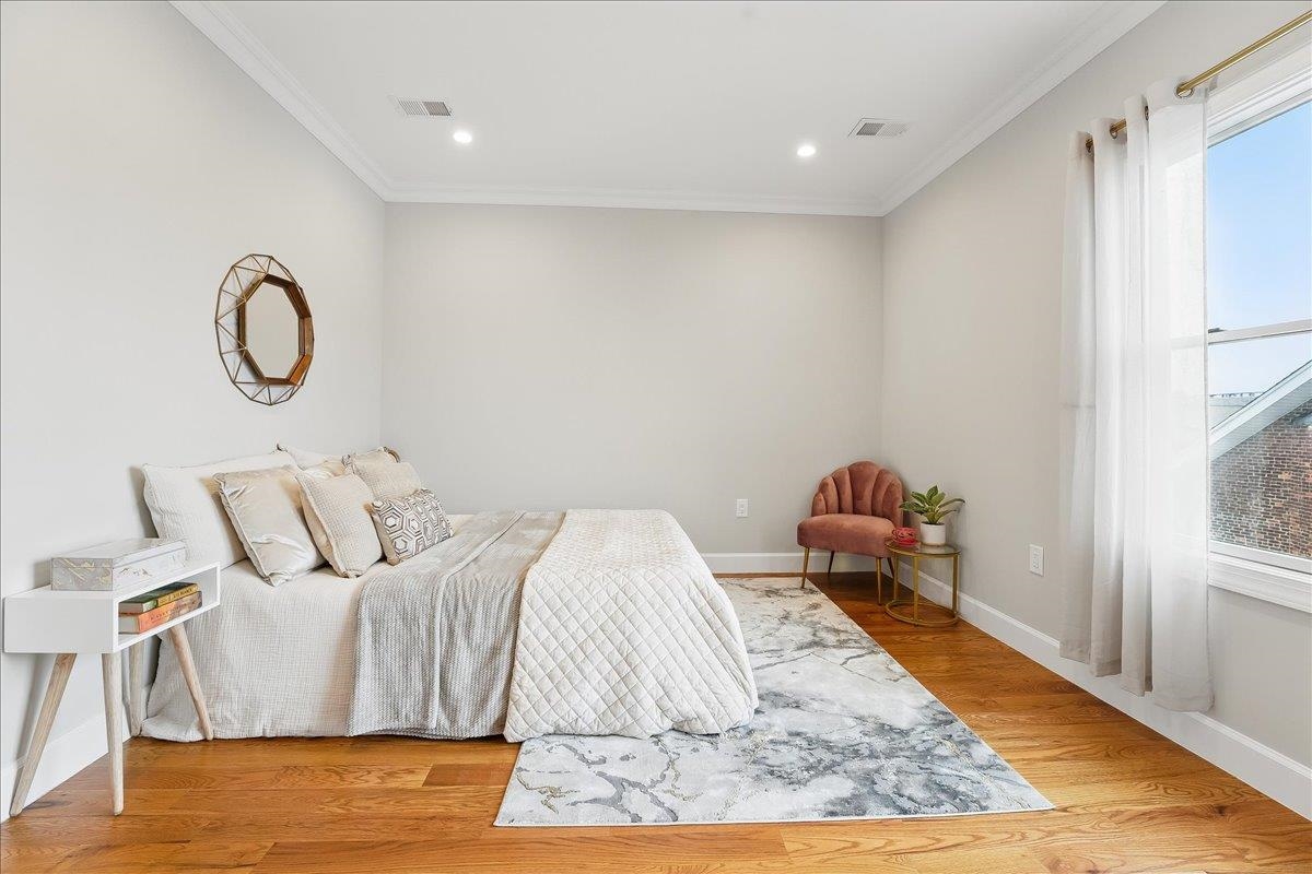 41 GRAHAM ST Unit: 2