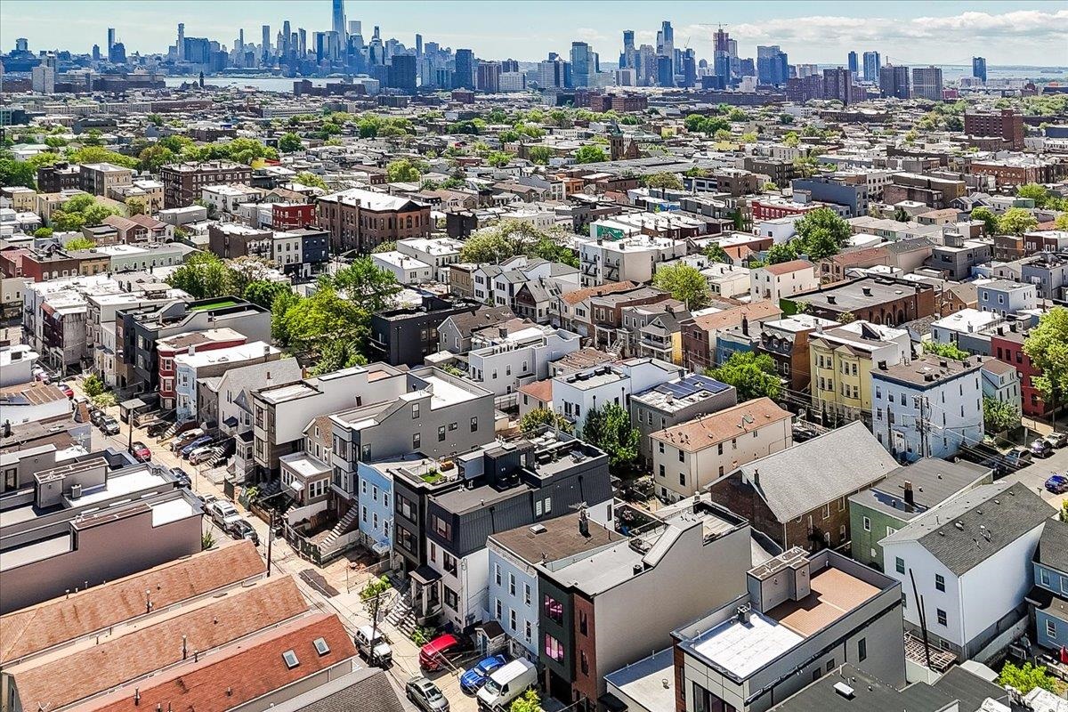 41 GRAHAM ST Unit: 2