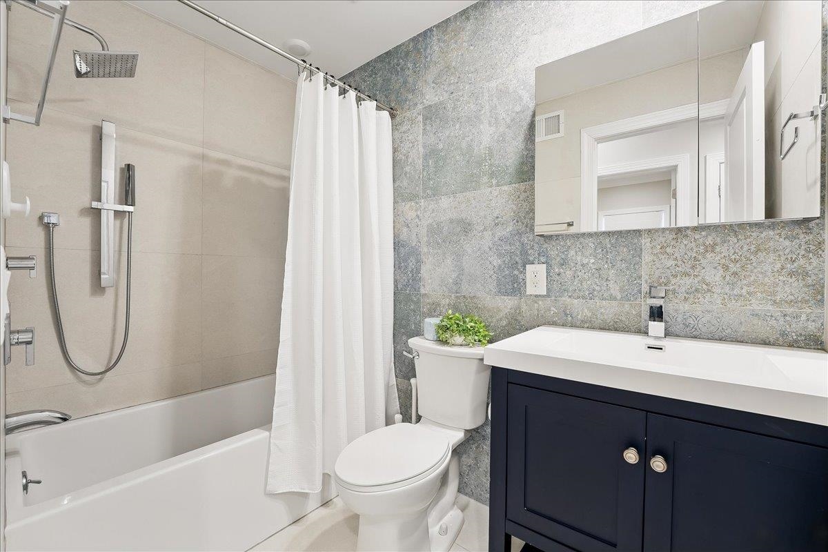 41 GRAHAM ST Unit: 2