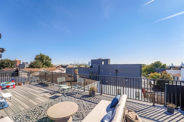 41 GRAHAM ST Unit: 2