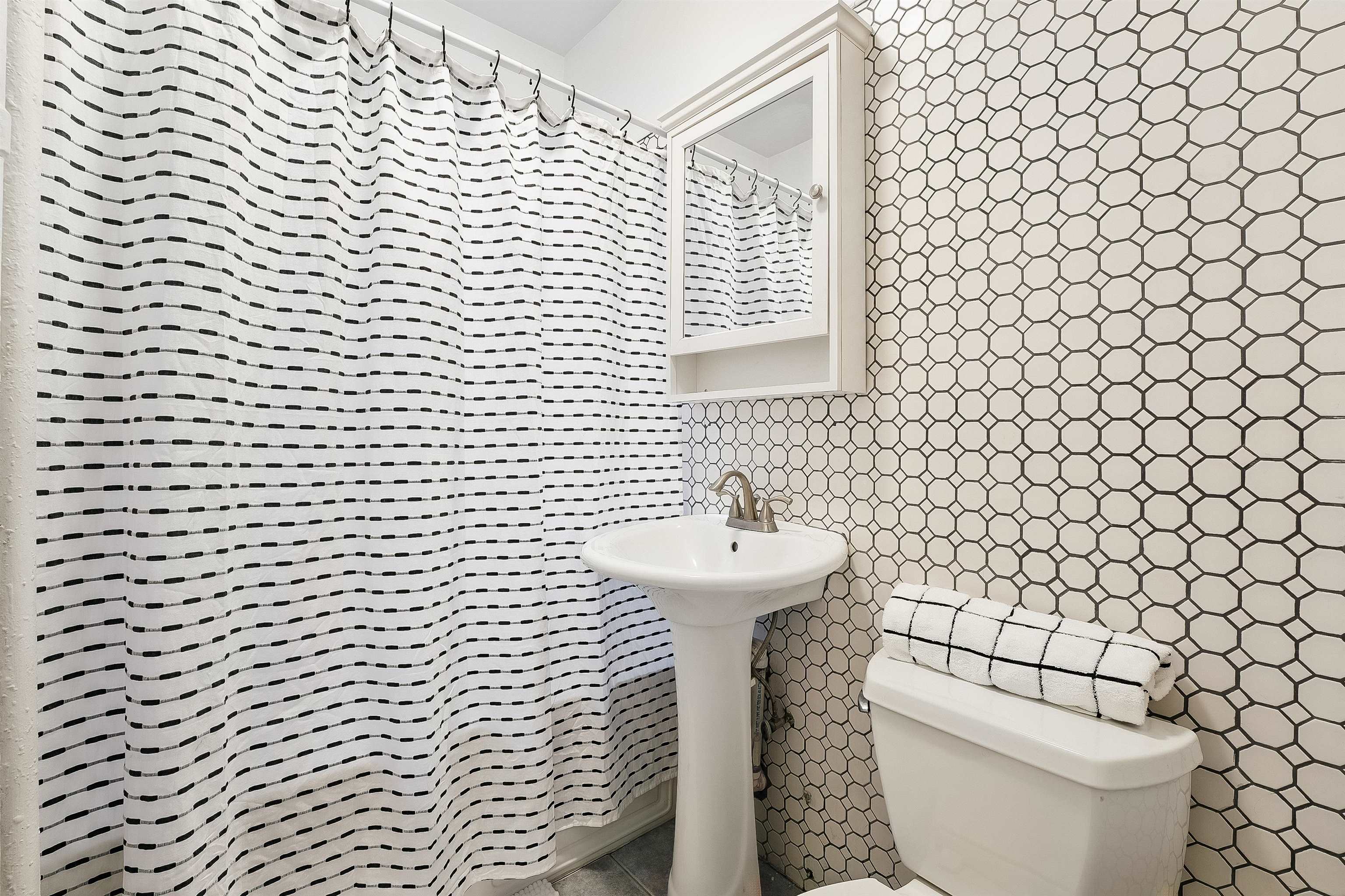 29-33 51ST ST Unit: A2