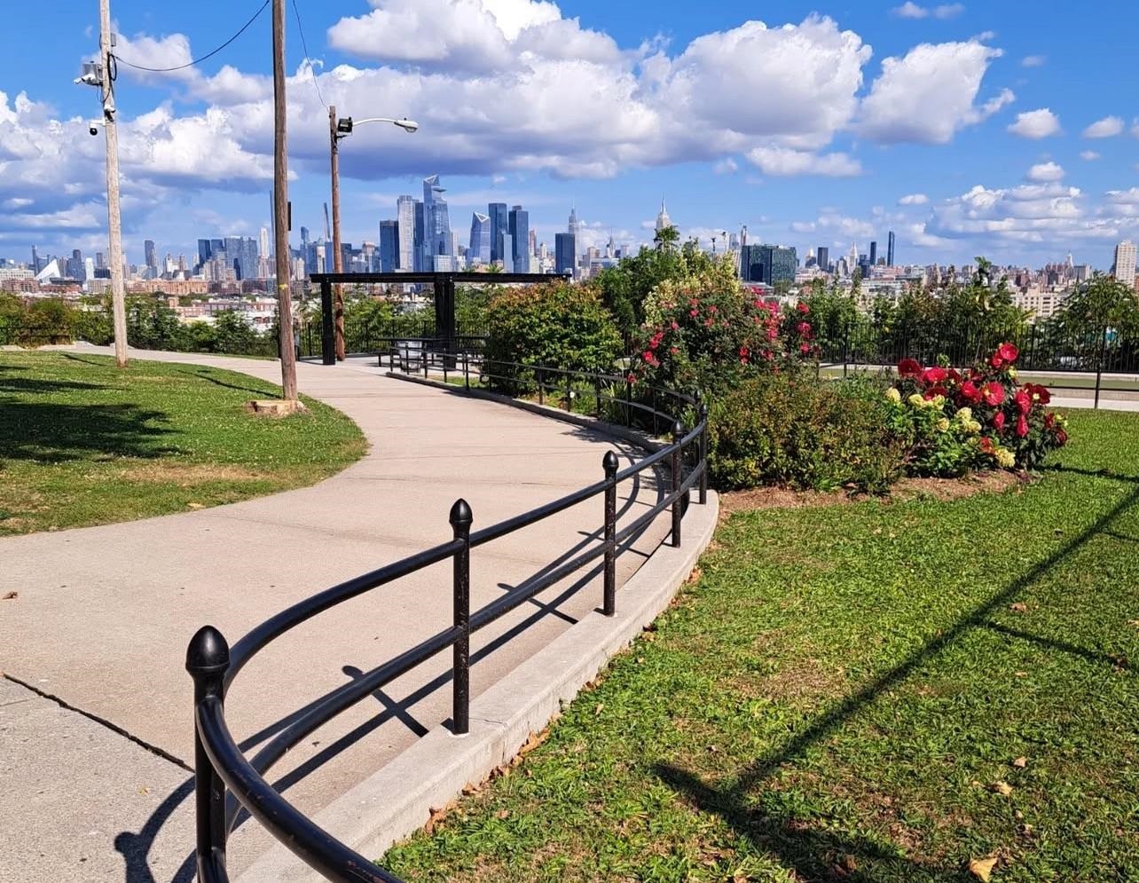 164 OGDEN AVE Unit: 105