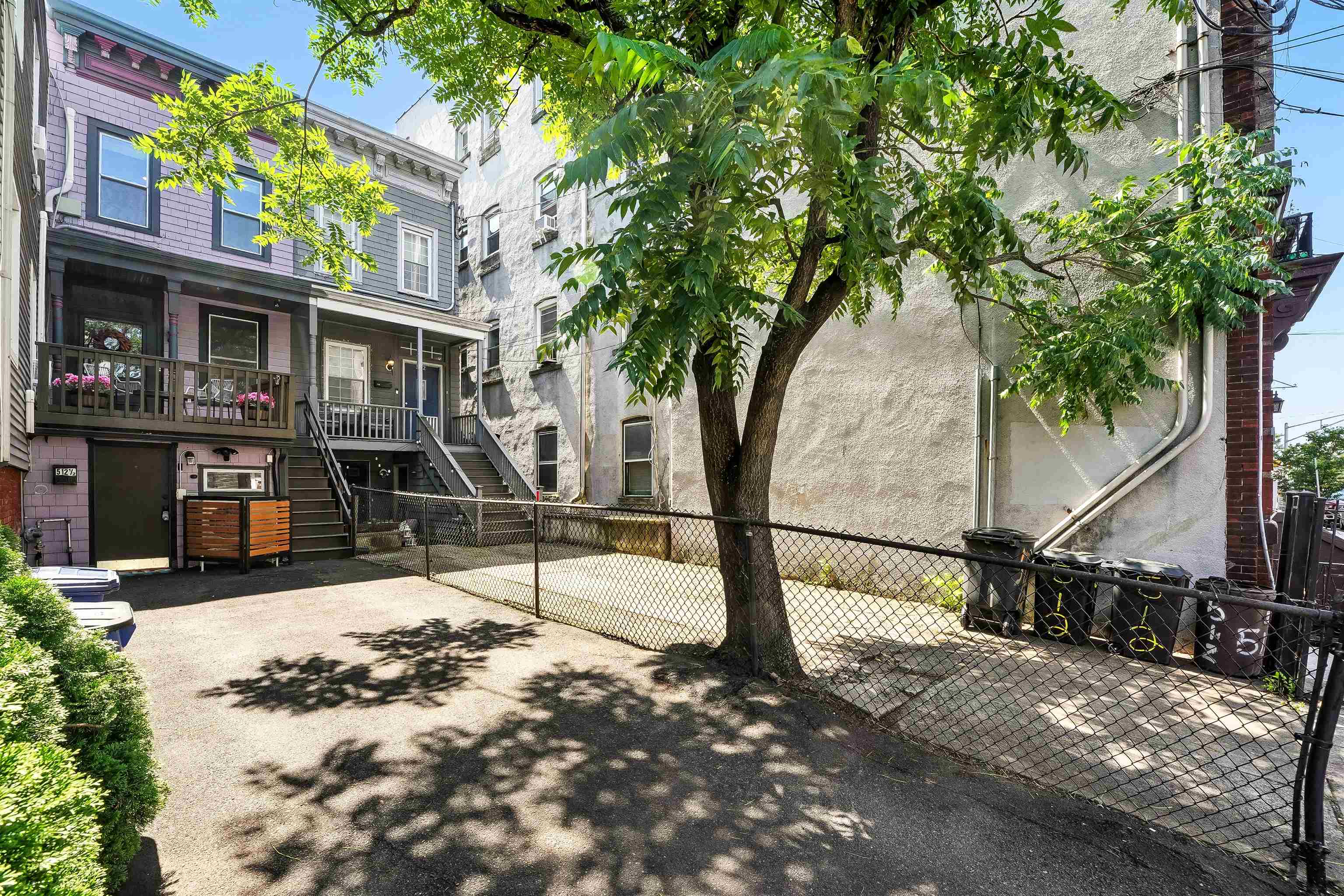 512 1/2 PALISADE AVE