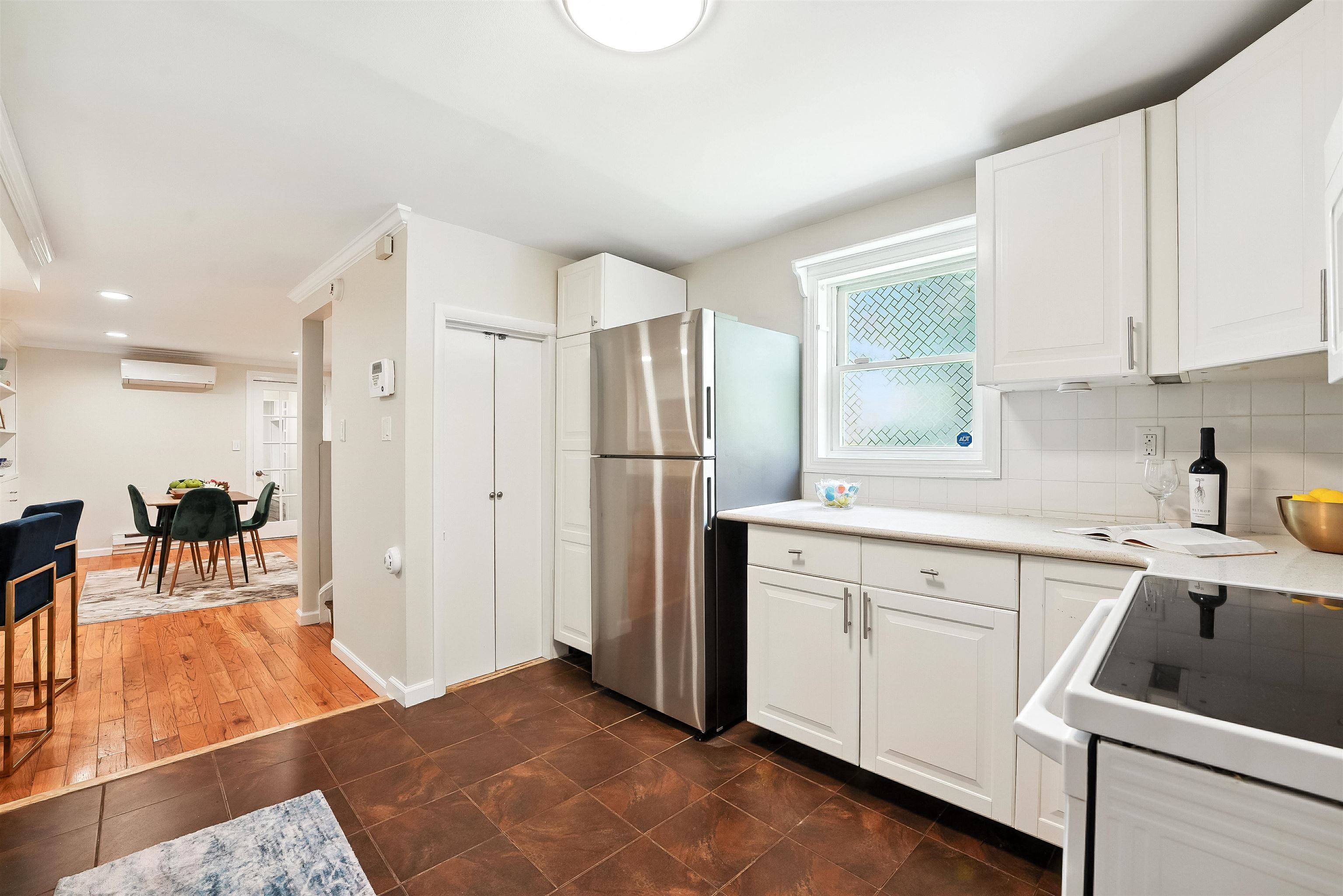 512 1/2 PALISADE AVE