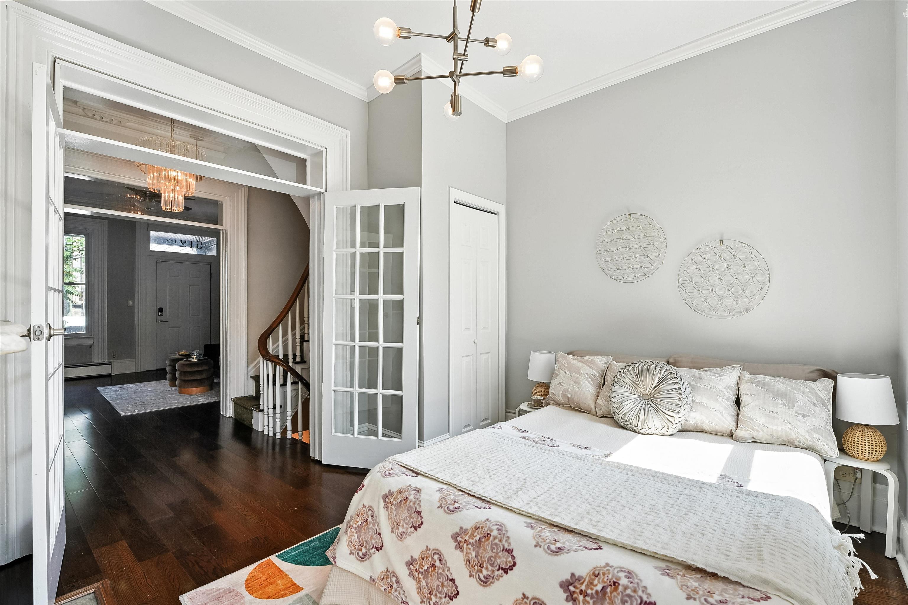 512 1/2 PALISADE AVE