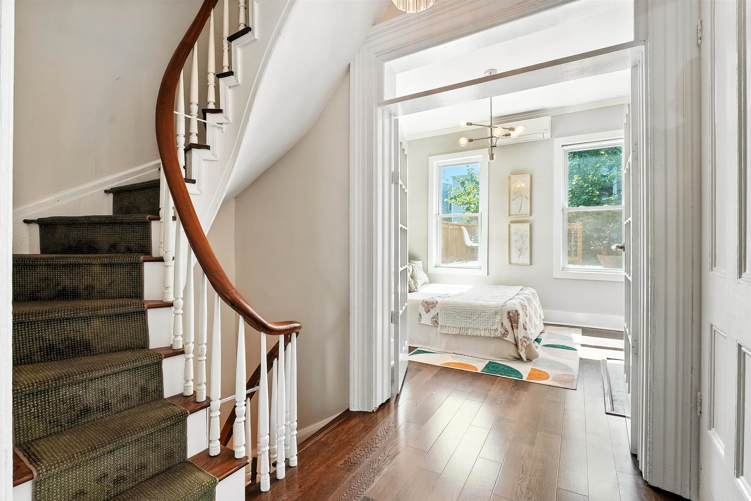 512 1/2 PALISADE AVE