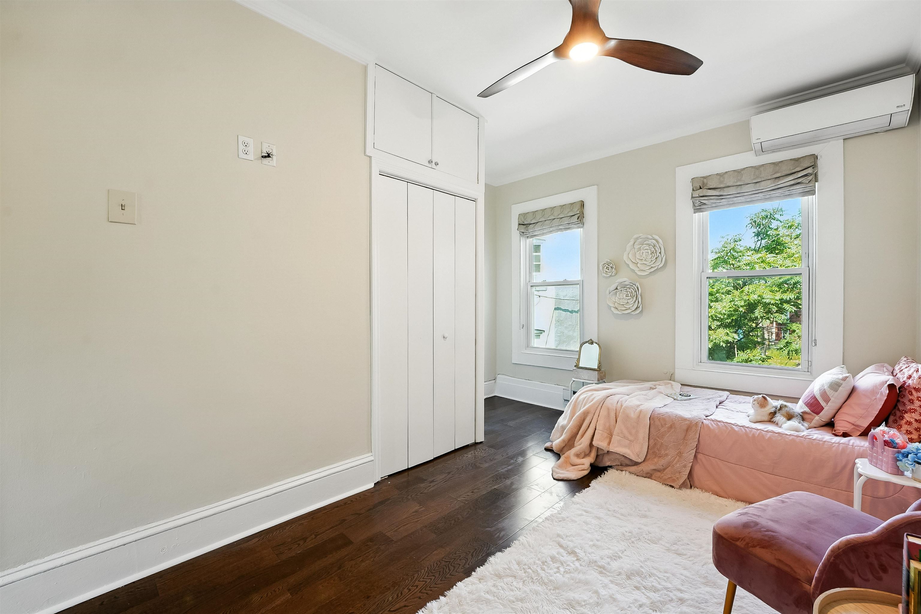 512 1/2 PALISADE AVE