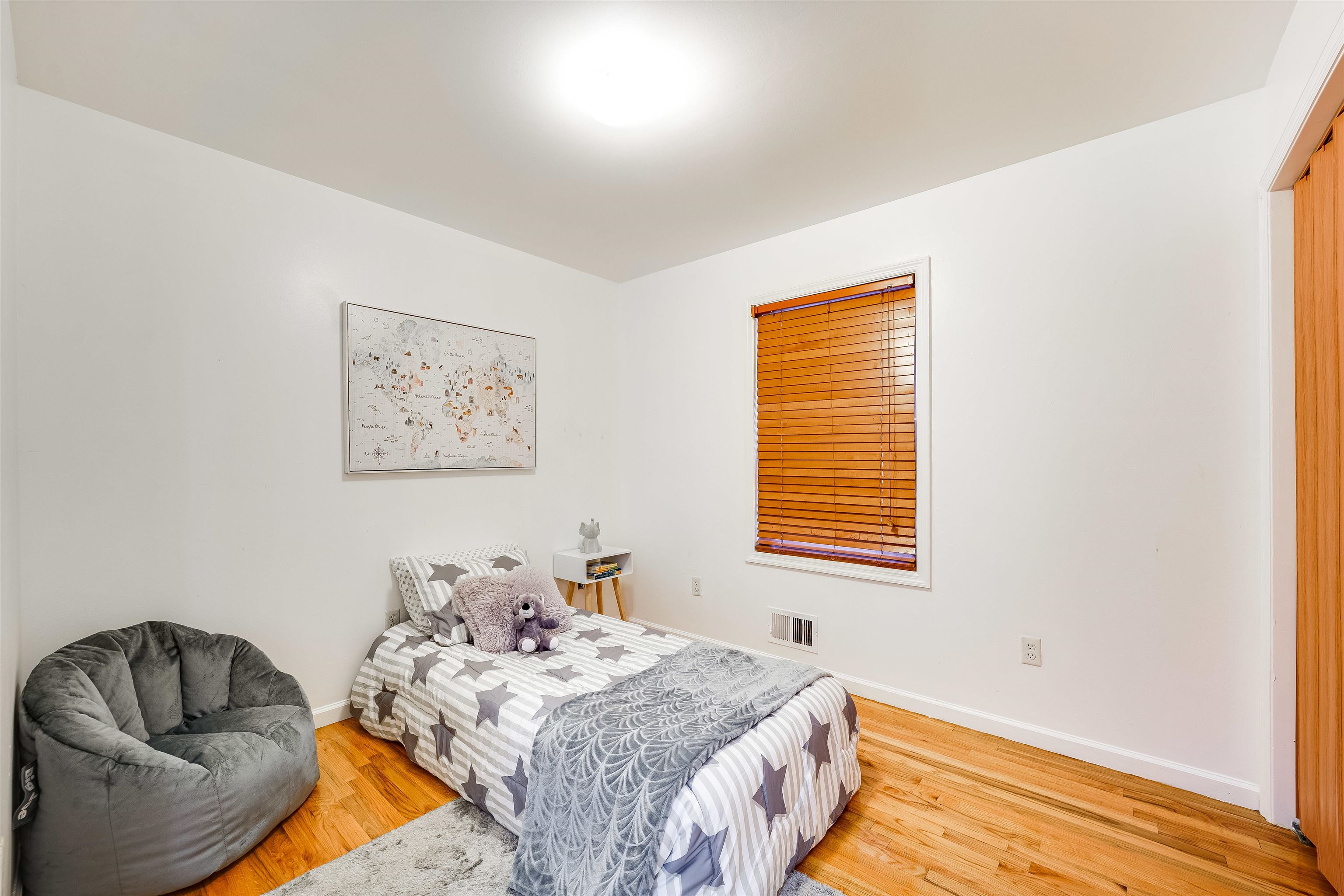 375 OGDEN AVE Unit: 1